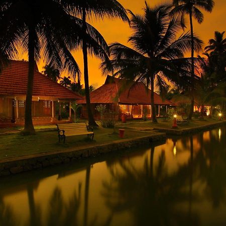 Kondai Lip Backwater Heritage Resort Kochi Bagian luar foto