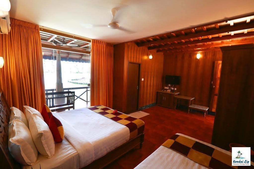 Kondai Lip Backwater Heritage Resort Kochi Bagian luar foto