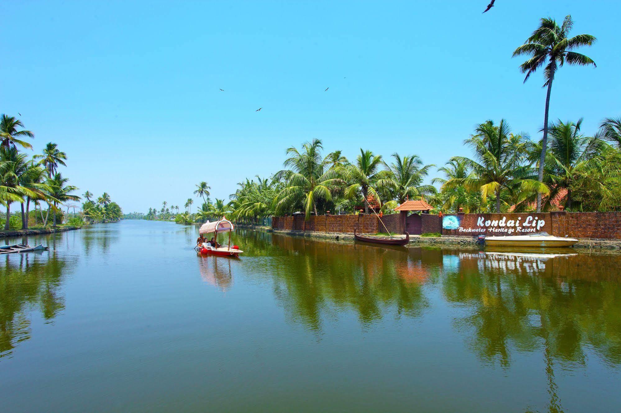 Kondai Lip Backwater Heritage Resort Kochi Bagian luar foto