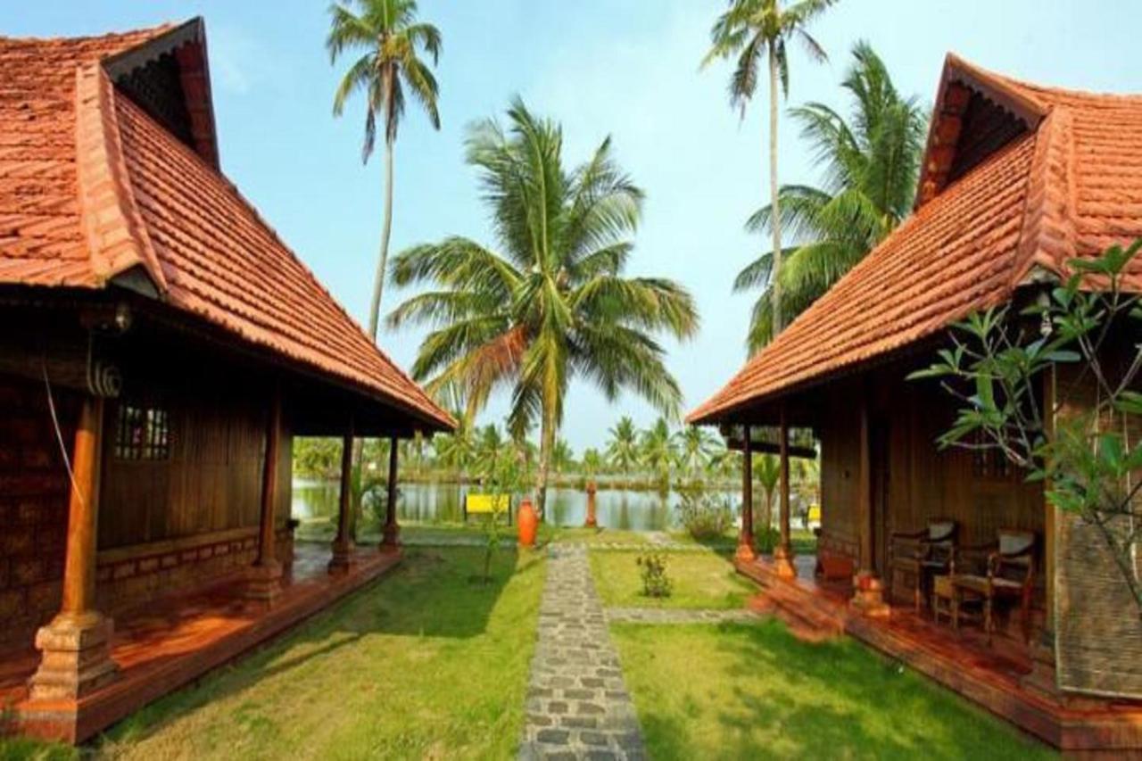 Kondai Lip Backwater Heritage Resort Kochi Bagian luar foto