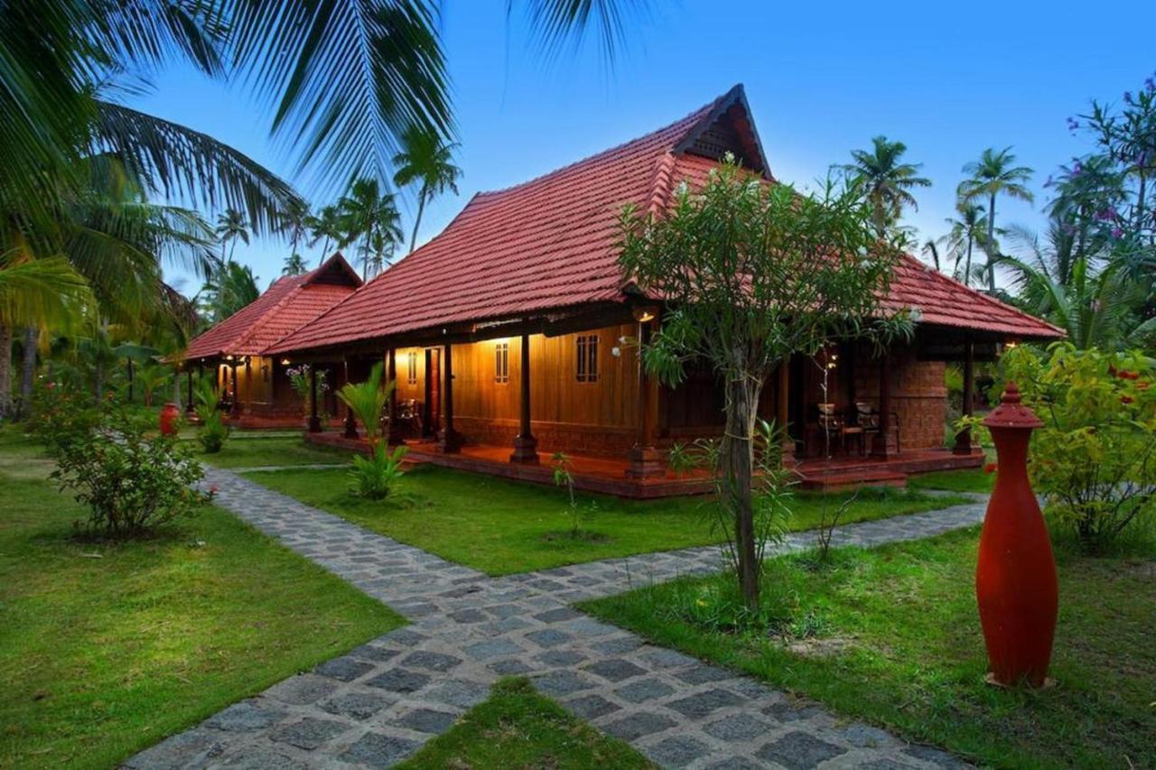 Kondai Lip Backwater Heritage Resort Kochi Bagian luar foto